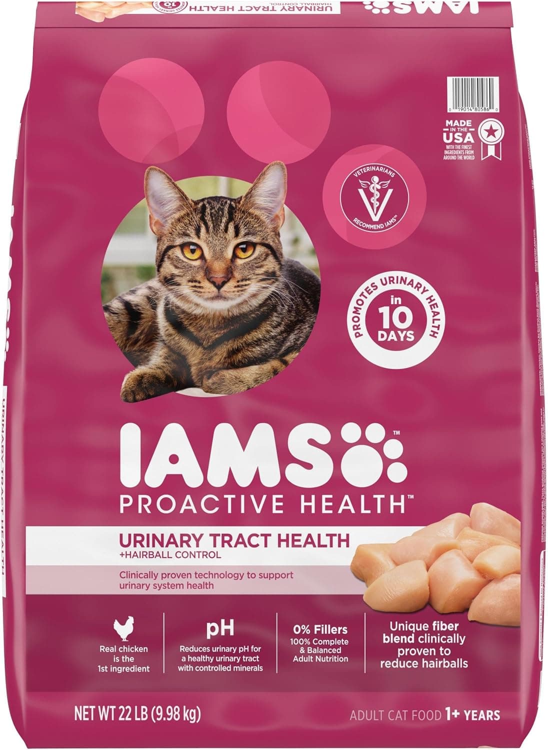 Official product photo of IAMS Proactive Health Urinary Tract Health chicken dry cat food 22 lb bag